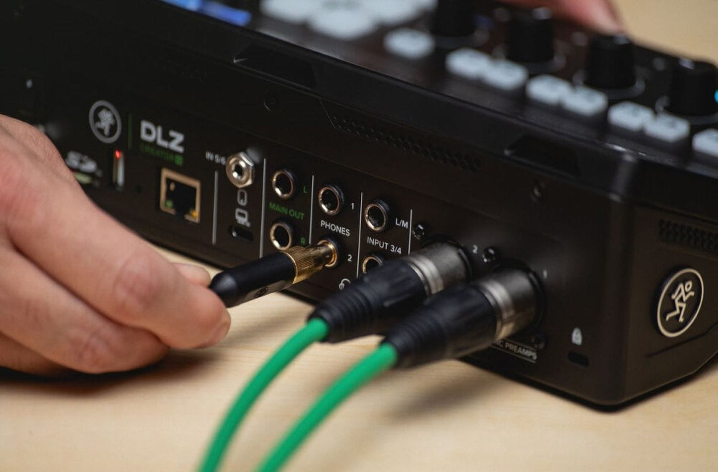 Mackie DLZ Creator XS Compact Adaptive Digital Mixer for Podcasting and Streaming with Mix Agent