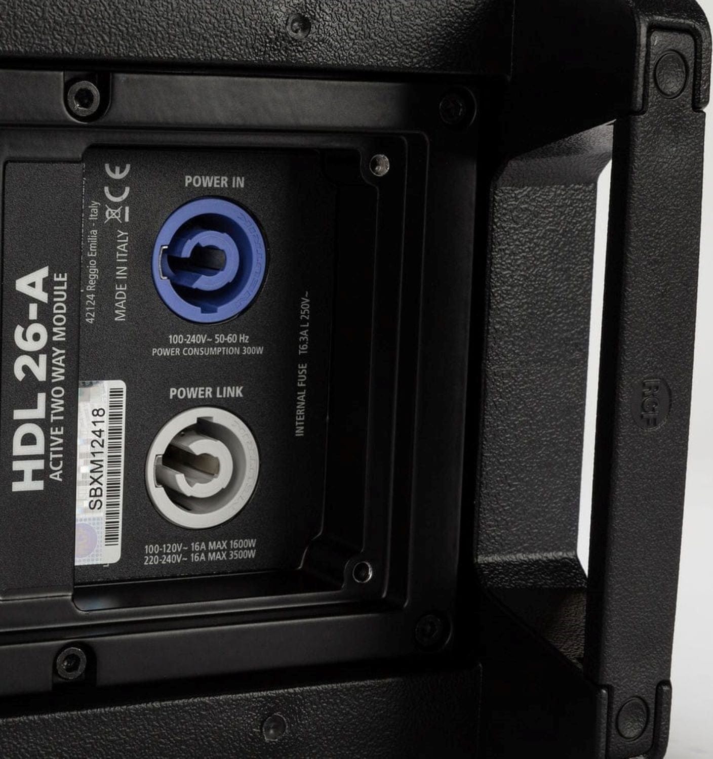 RCF HDL26-A Active Compact 2-way Line Array In Black